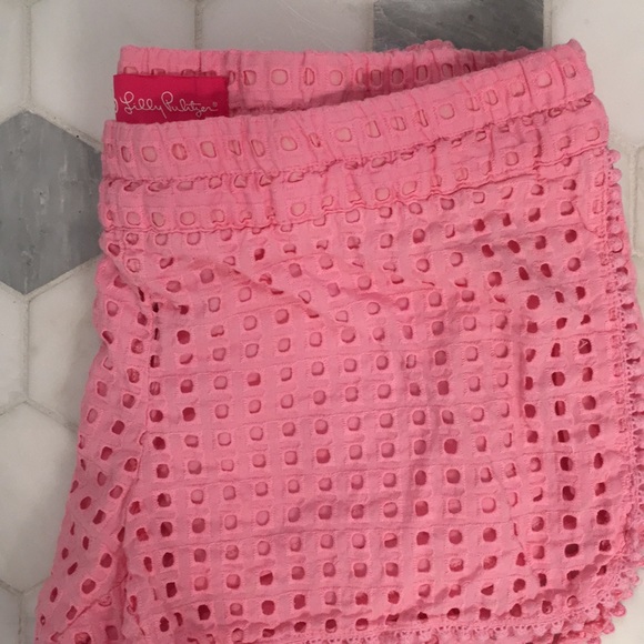Lilly Pulitzer Shorts - Picture 3 of 3